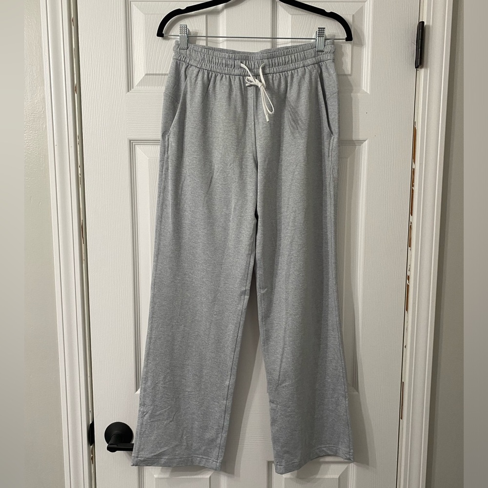 Lululemon Soft Jersey Straight Leg Pant - 6